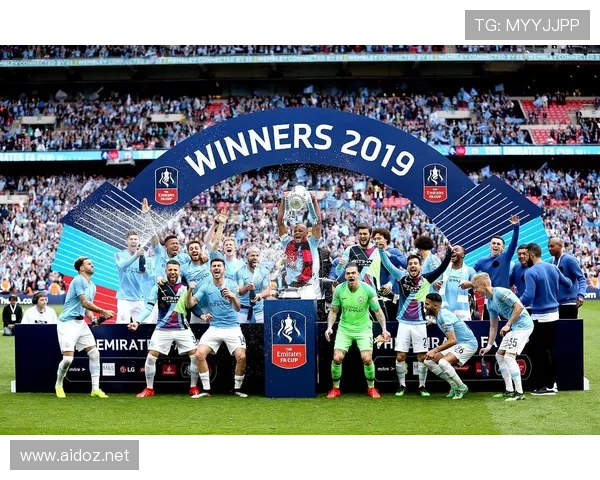 曼市德比近期走势分析:双方状态与战术对比 曼市德比近期走势分析:双方状态与战术对比