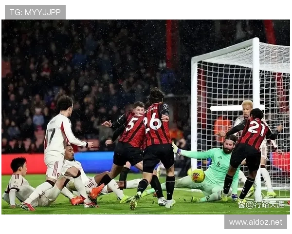 利物浦防线漏洞问题逐步显现，进攻依赖加重对赛季走势形成制约